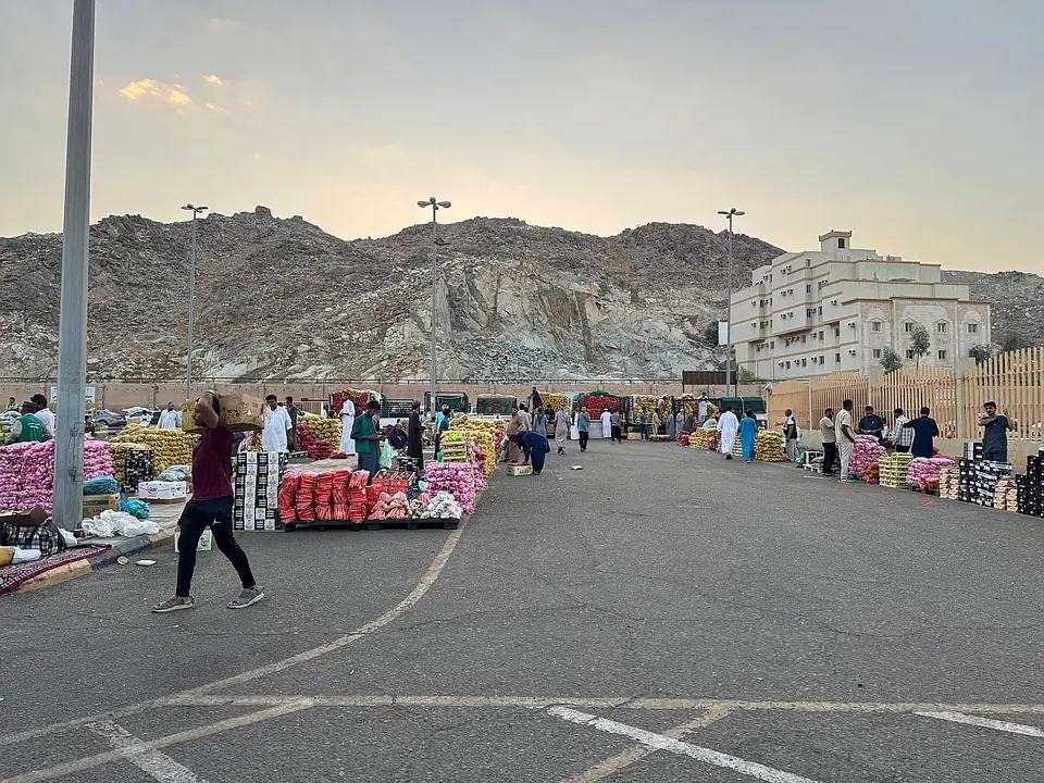 Makkah Vegetables, Fruits & Dates Haraj