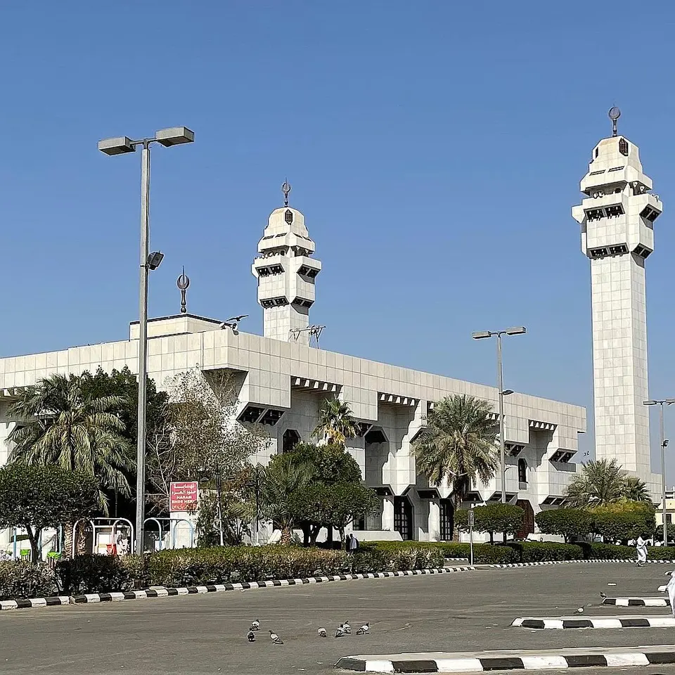 Masjid Aisha (Aisha Mosque)