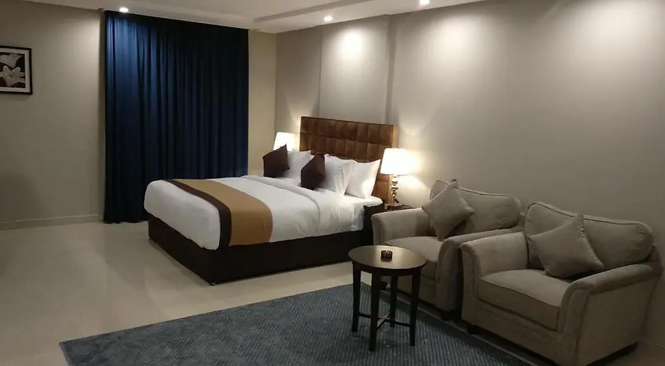 Yan Apartments Hotel