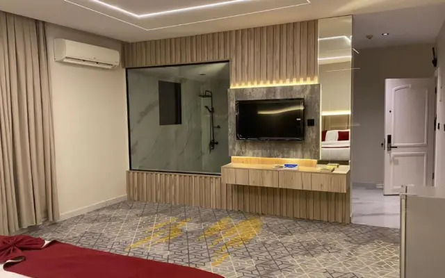 Golden New Palace Al Safa