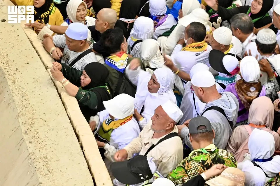 Dördüncü gün Cemarat taşlama: Hac ibadetinin tamamlanması