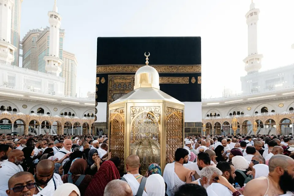Heat on the Pilgrims' Path: How to Prepare for Extreme Temperatures in Saudi Arabia