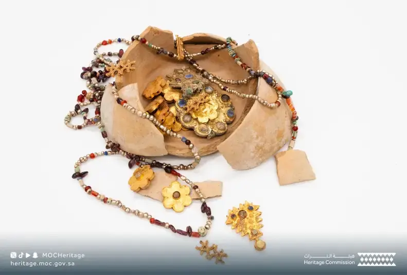 Abbasid-era Gold Jewelry Found in Qassim